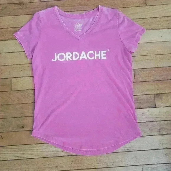 Jordache  Pink T-shirt - Picture 1 of 4